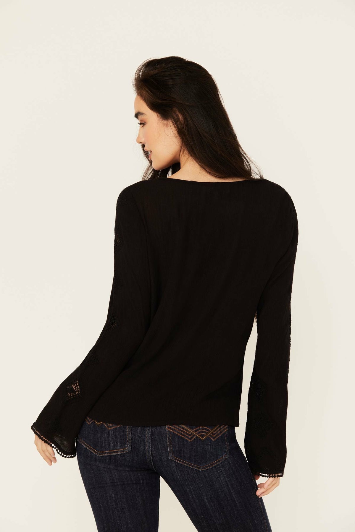 Idyllwind Women | Sharondale Embroidered Long Sleeve Button-Down Shirt