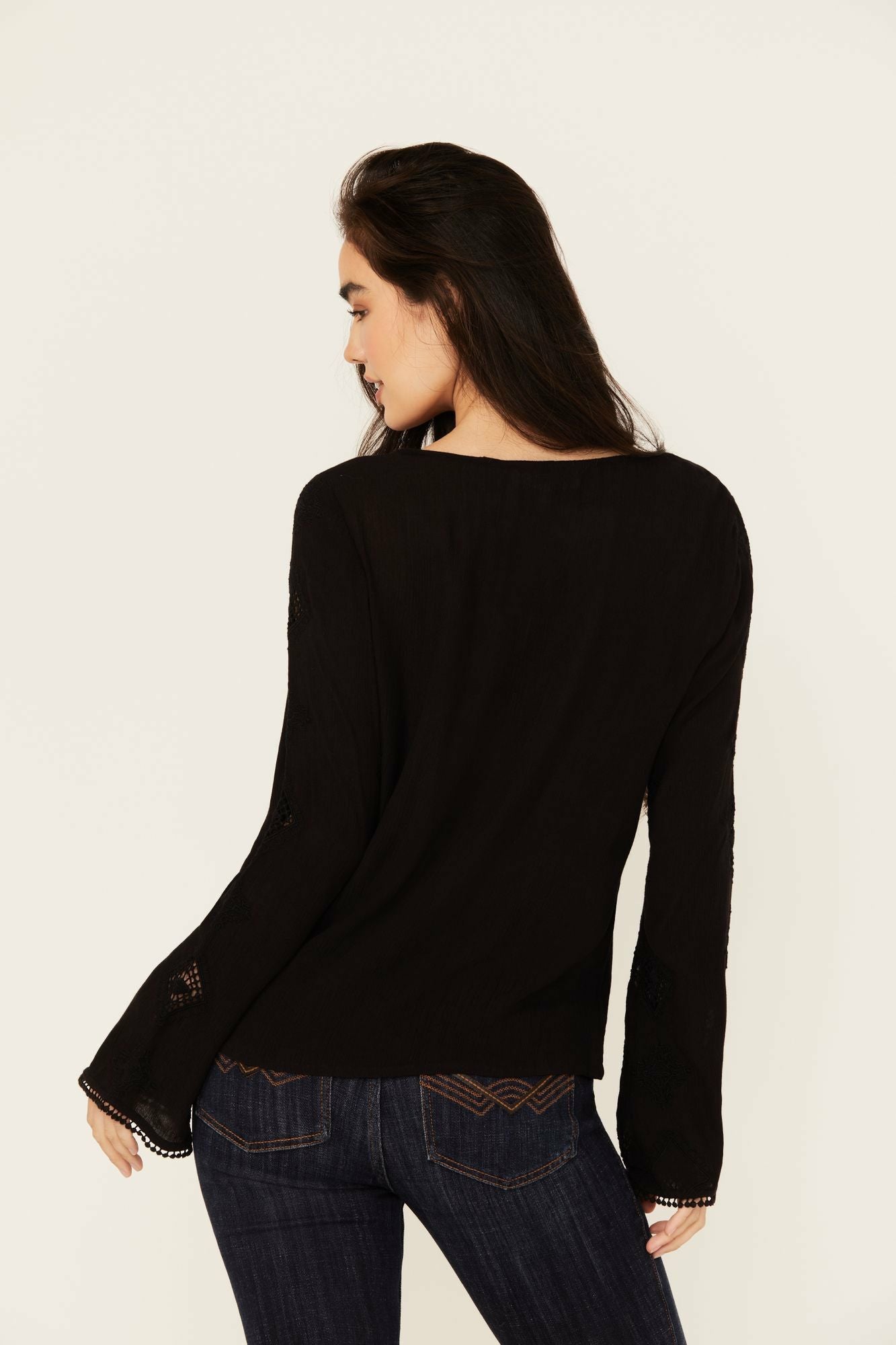 Idyllwind Women | Sharondale Embroidered Long Sleeve Button-Down Shirt