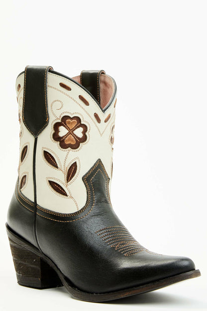 Idyllwind Women | Runaway Black Western Booties - Round Toe