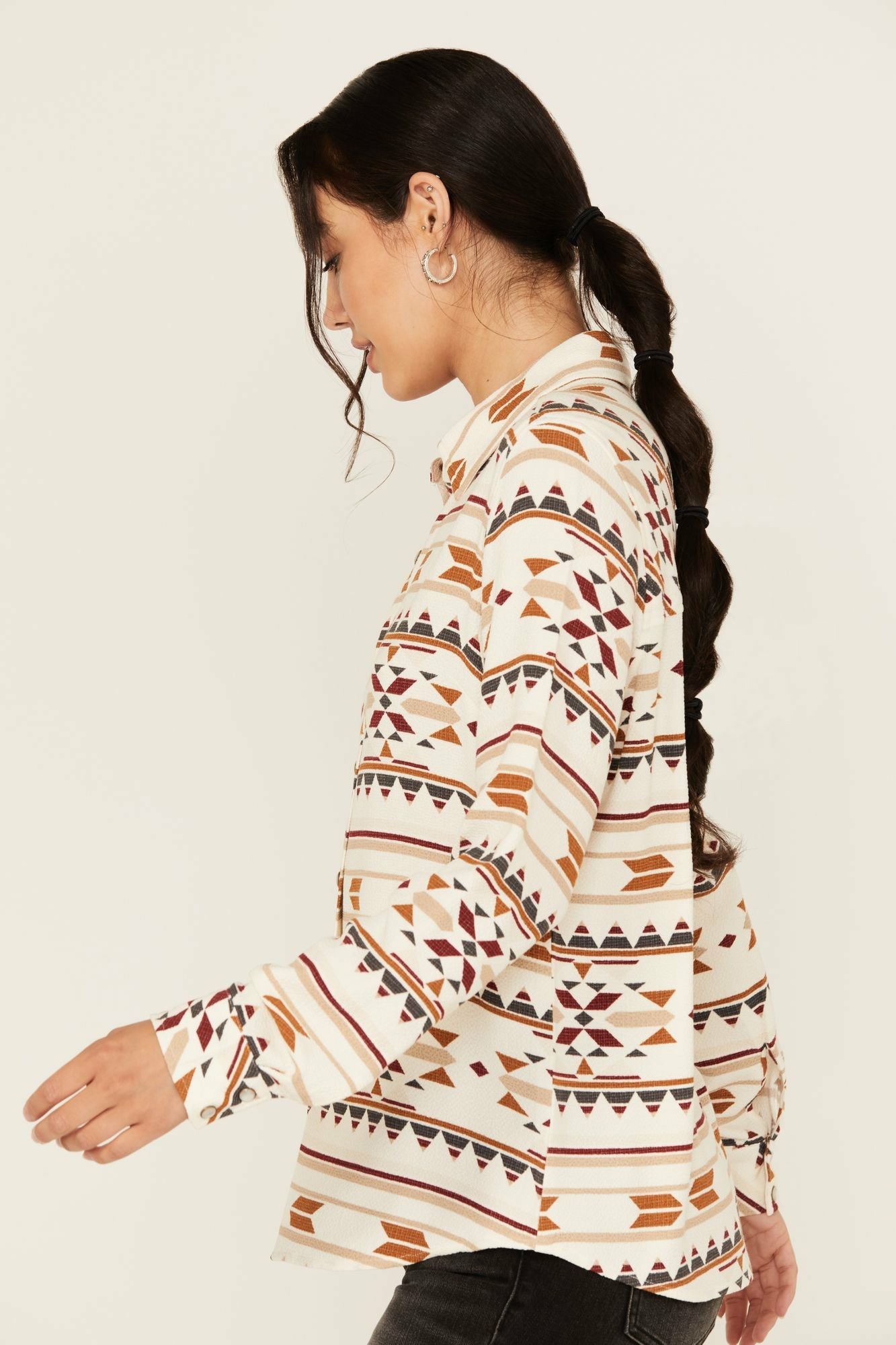 Idyllwind Women | Maplegrove Featherlight Southwestern Print Long Sleeve Pearl Snap Western Shirt