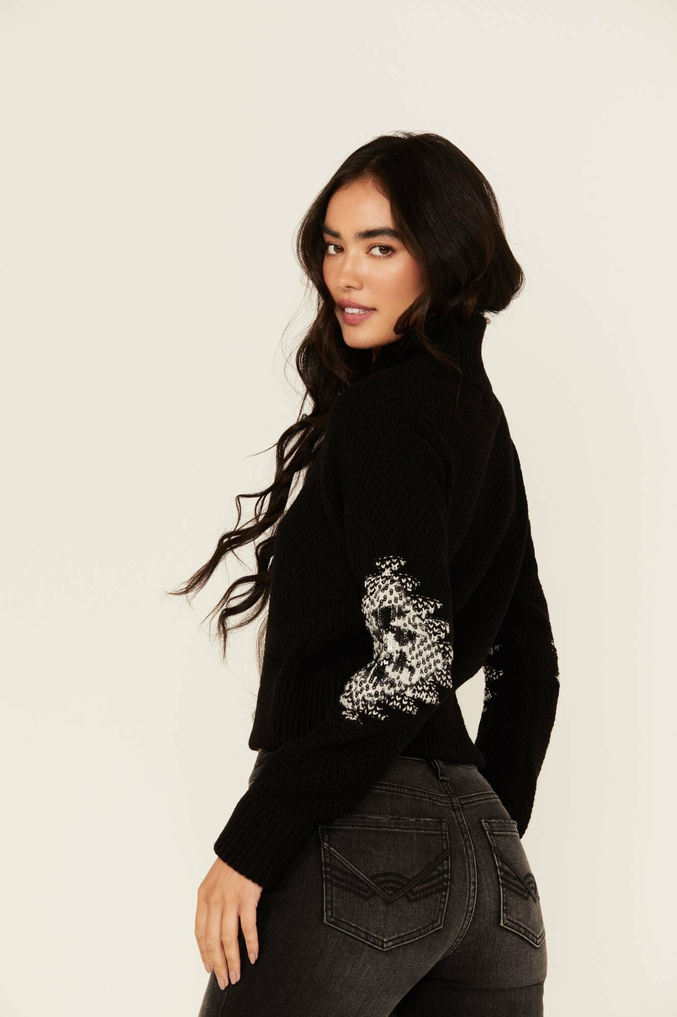 Idyllwind Women | Dallas Sequins Cropped Zip Front Sweater