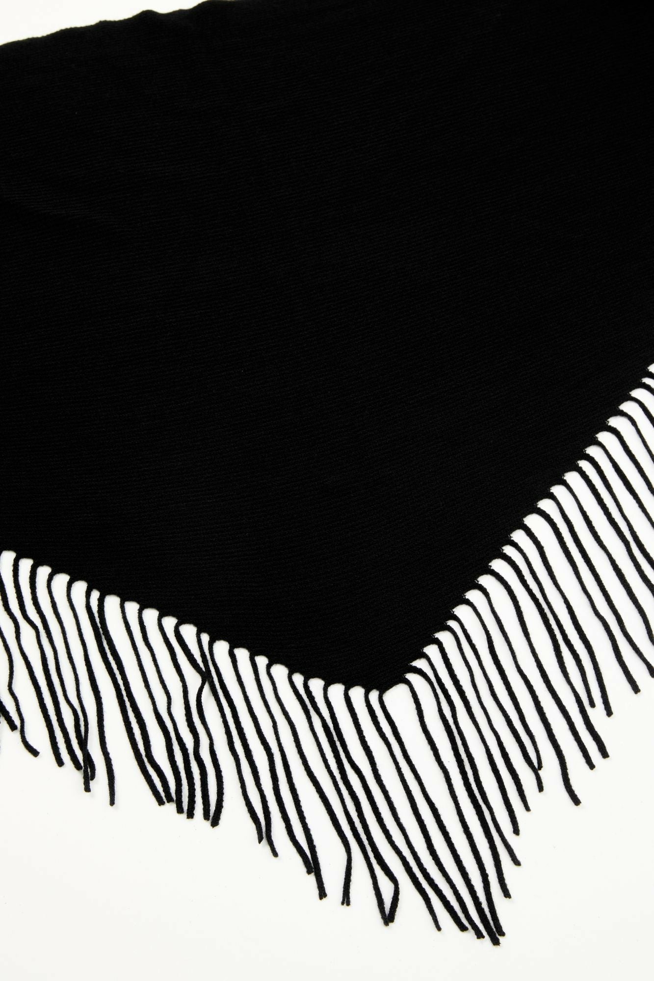 Idyllwind Women | Vera Fringe Knit Scarf