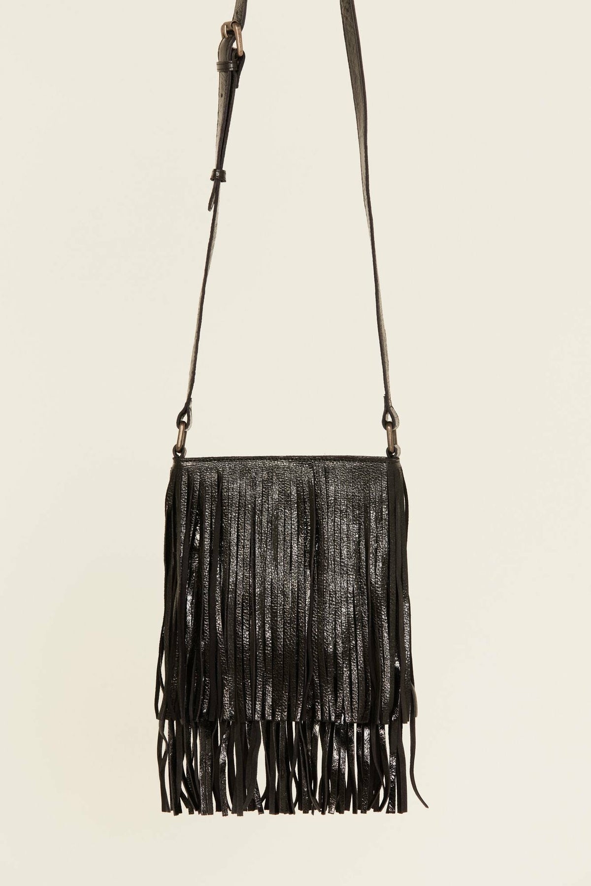 Idyllwind Women | Camarillo Metallic Fringe Suede Crossbody Bag