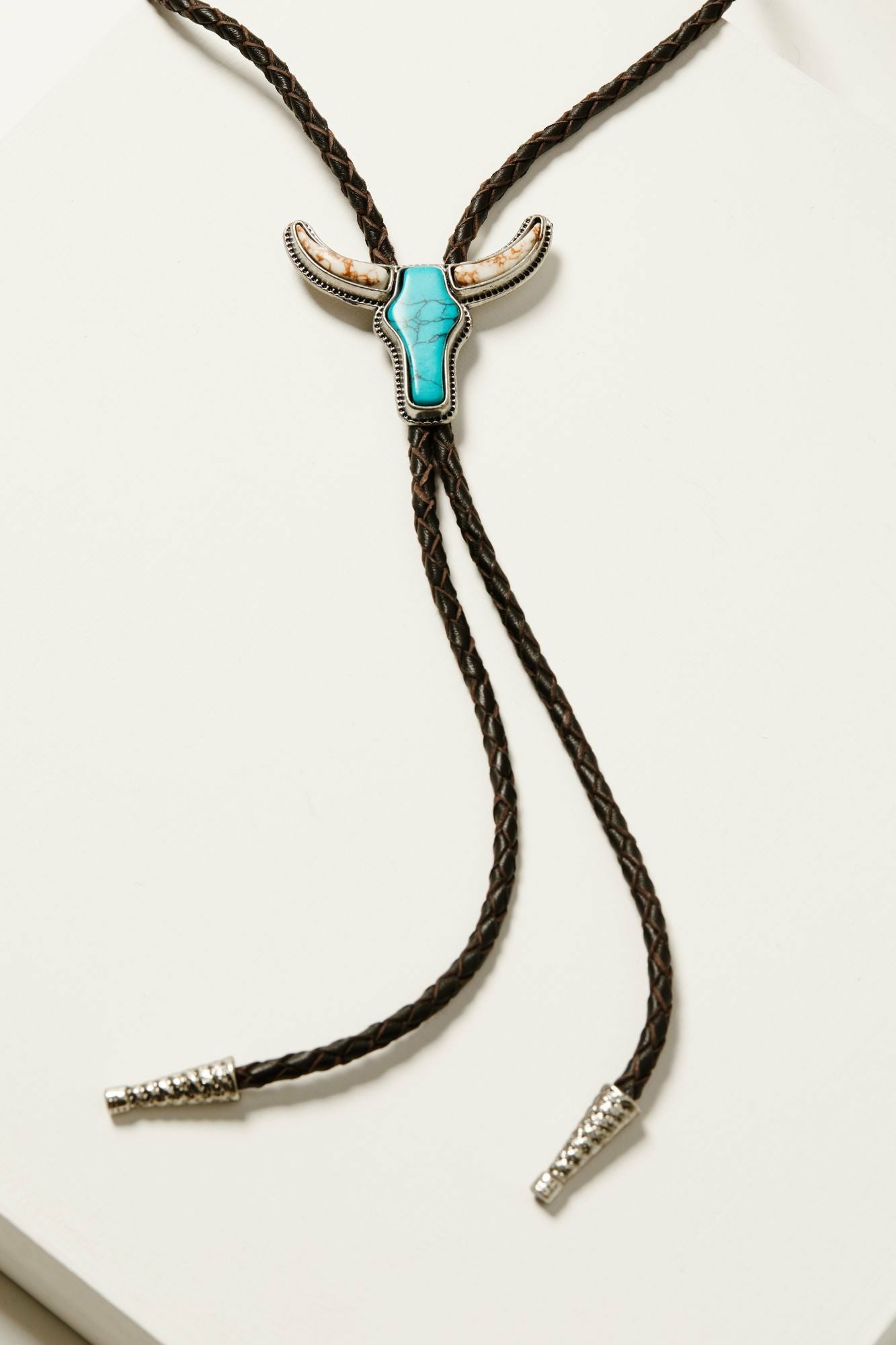 Idyllwind Women | Rochelle Leather Bolo Tie