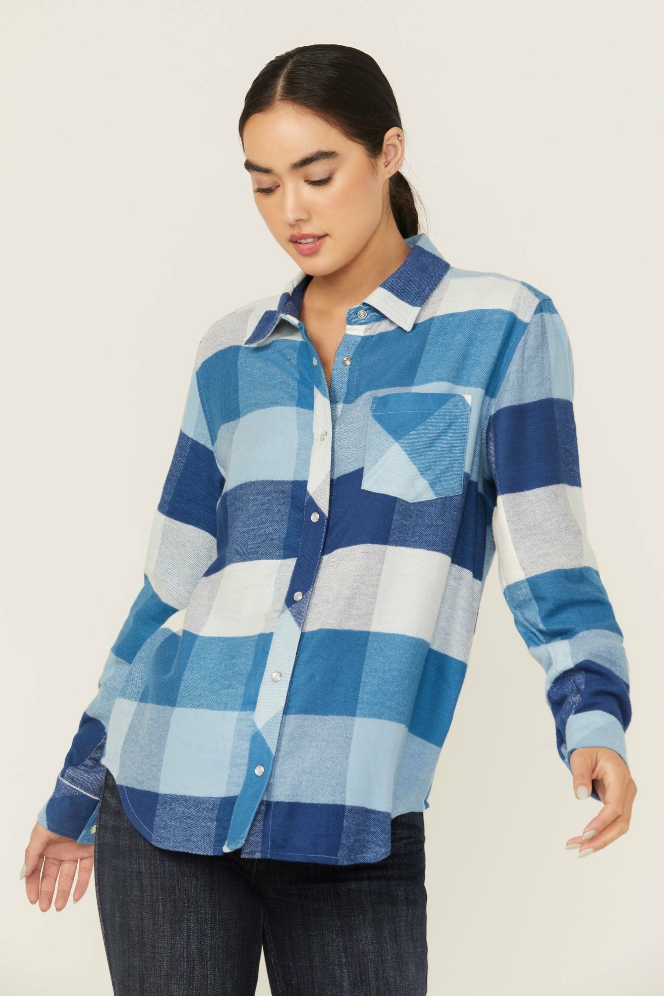 Idyllwind Women | Plaid Print Long Sleeve Snap Flannel Shirt