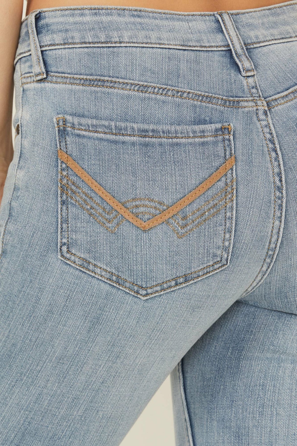Idyllwind Women | Arden Light Wash Rebel Mid Rise Bootcut Super Stretch Denim Jeans