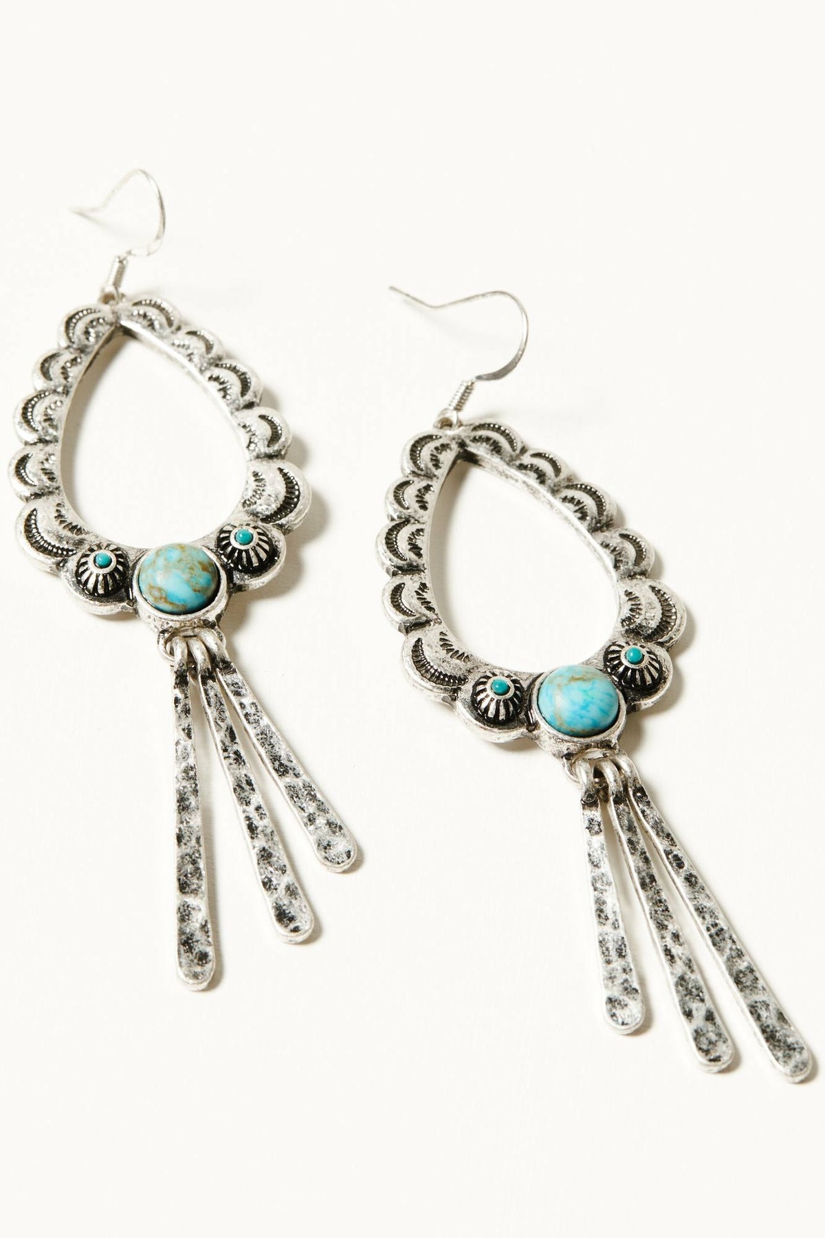 Idyllwind Women | Bellafonte Teardrop Scalloped Earrings