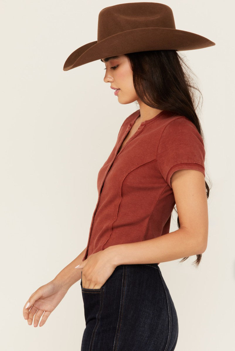 Idyllwind Women | Solid Short Sleeve Button-Down Cropped Tee