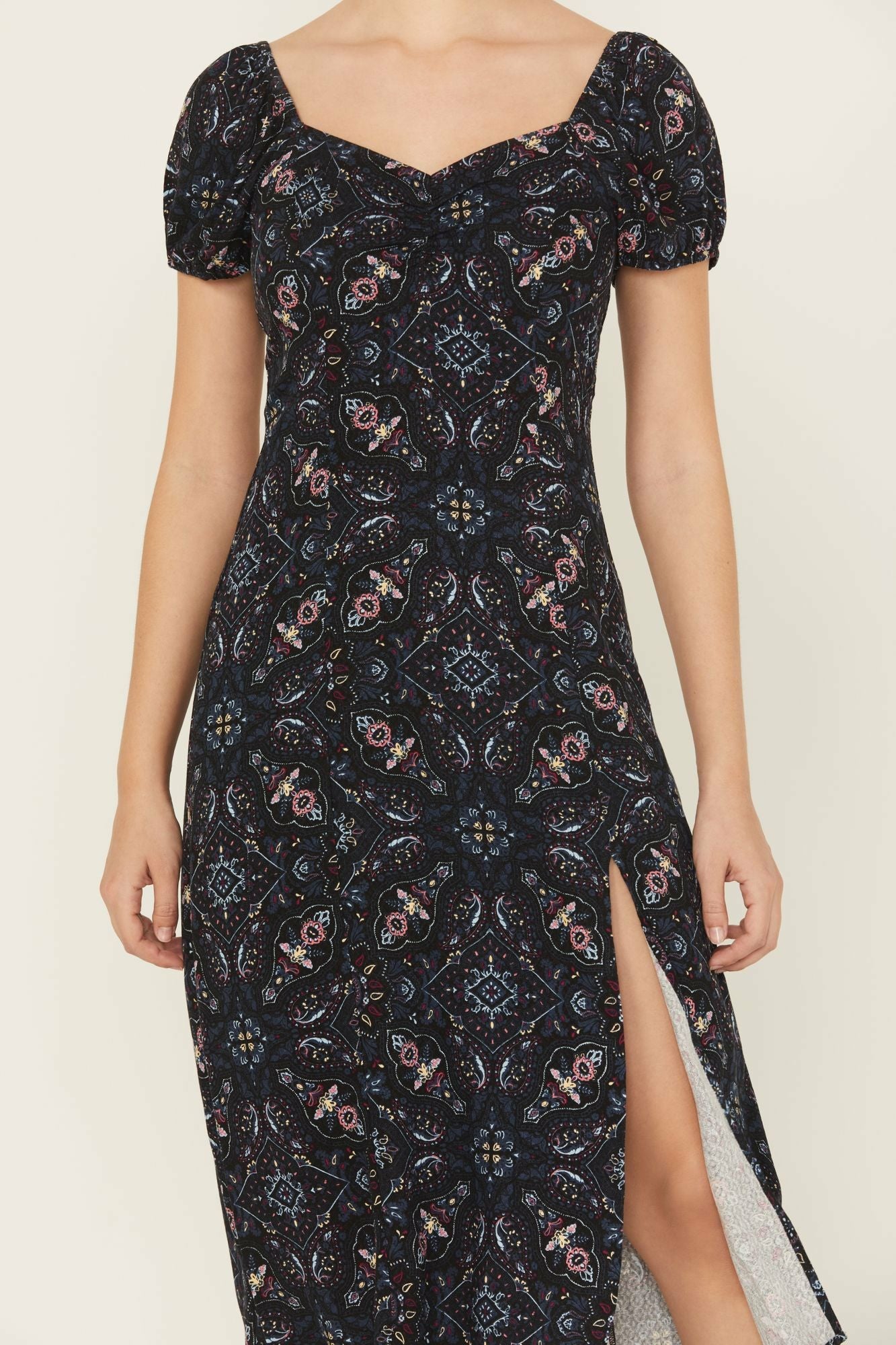 Idyllwind Women | Beth Jacquard Print Short Sleeve Midi Dress