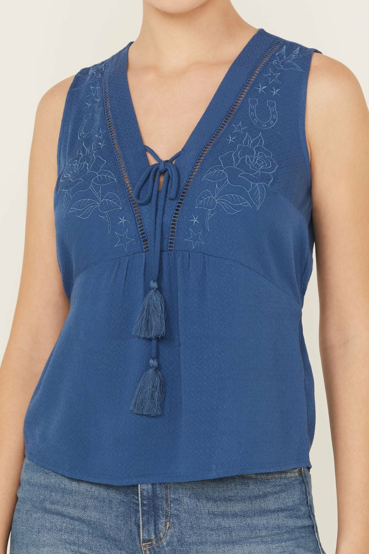 Idyllwind Women | Cedar Embroidered Tie-Front Sleeveless Top