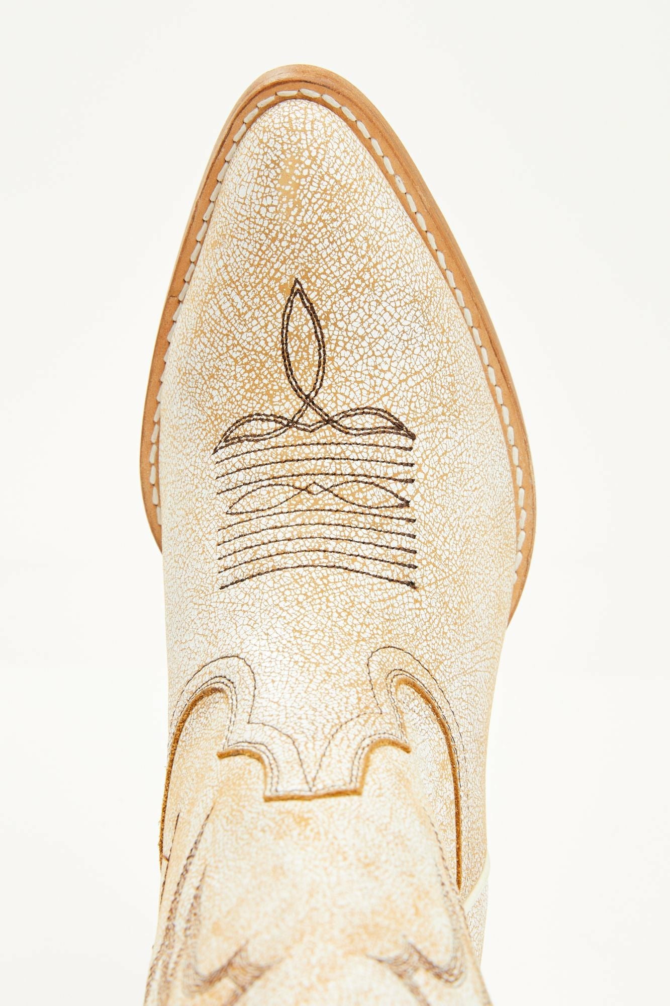 Idyllwind Women | Charmed Life Crackle White Leather Western Boots - Round Toe
