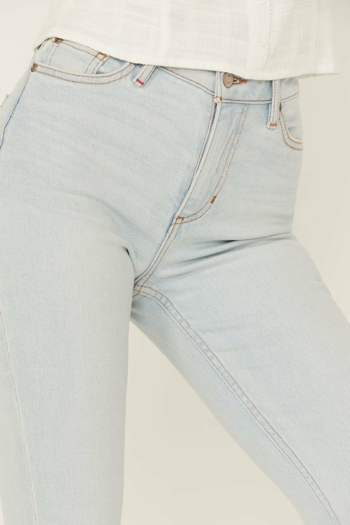 Idyllwind Women | High Risin' Sunglow Wash Distressed Knee Flare Jeans