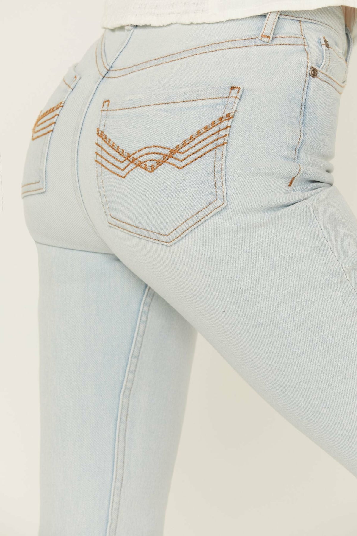 Idyllwind Women | High Risin' Sunglow Wash Distressed Knee Flare Jeans