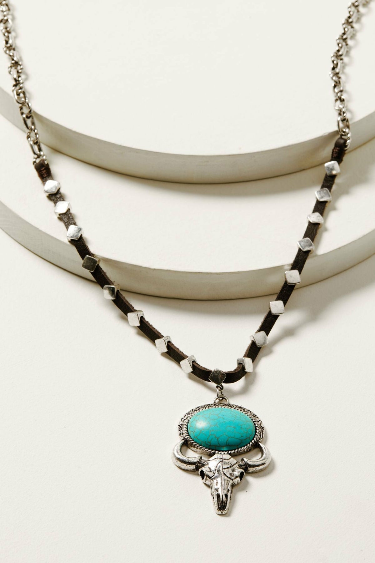 Idyllwind Women | Lavergne Turquoise Stone Bull Head Necklace