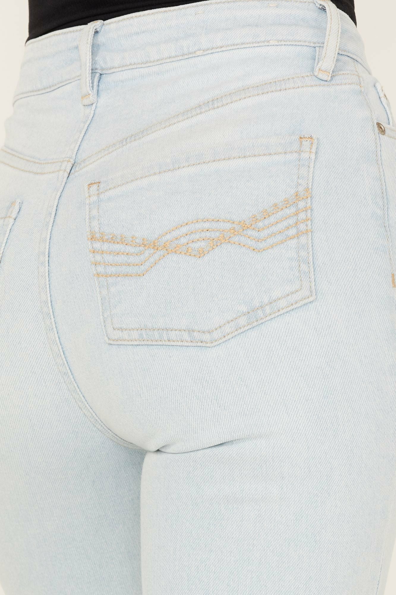 Idyllwind Women | Light Wash West Avenue High Risin Distressed Flare Jeans