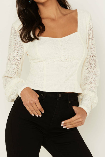 Idyllwind Women | Dallas Smocked Lace Puff Sleeve Top