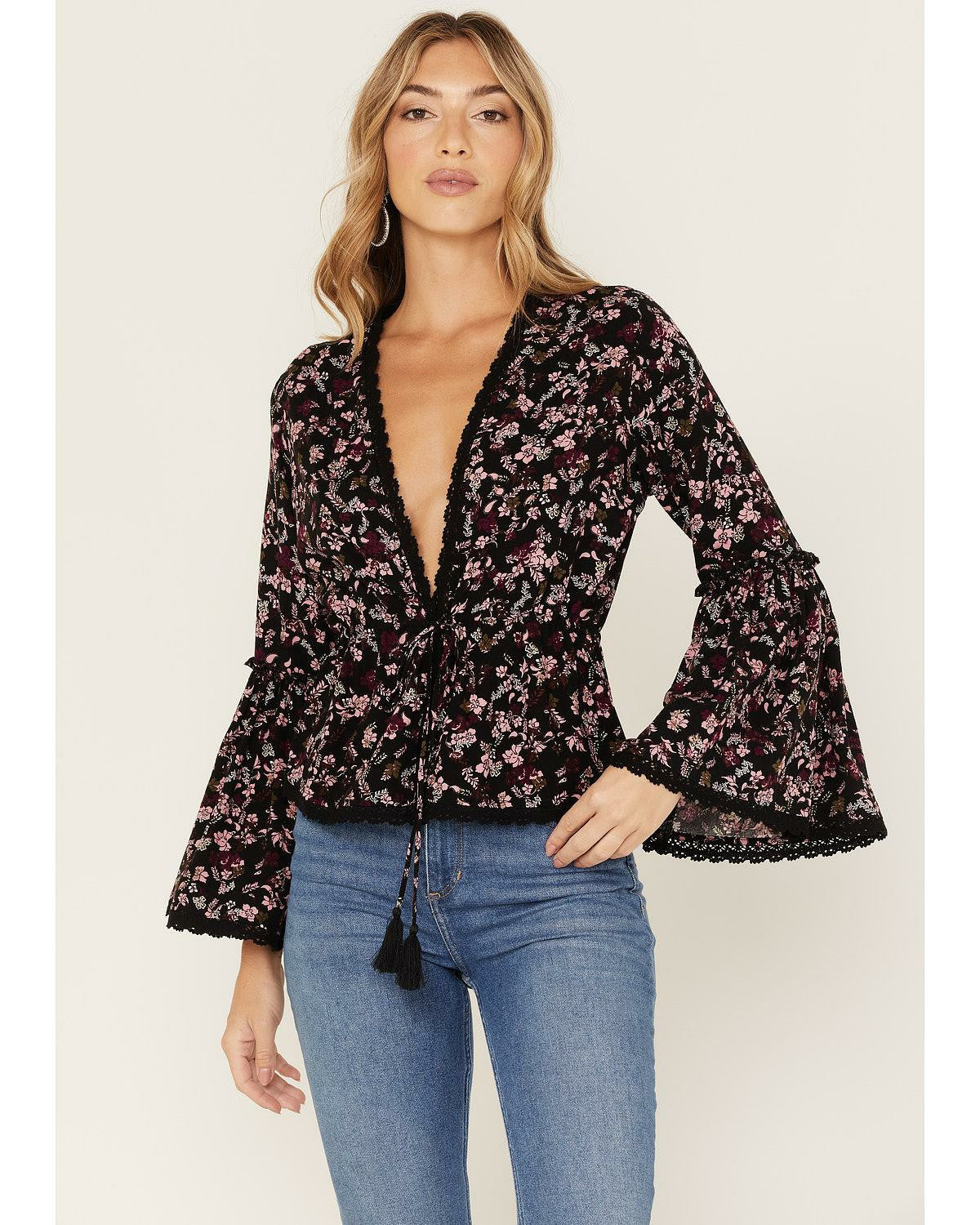 Idyllwind Women | Fall For Me Floral Print Bell Sleeve Kimono