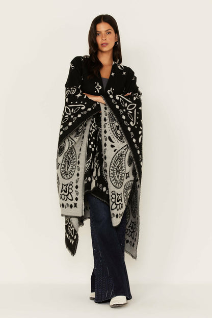 Idyllwind Women | Kyle Bandana Print Blanket Shawl