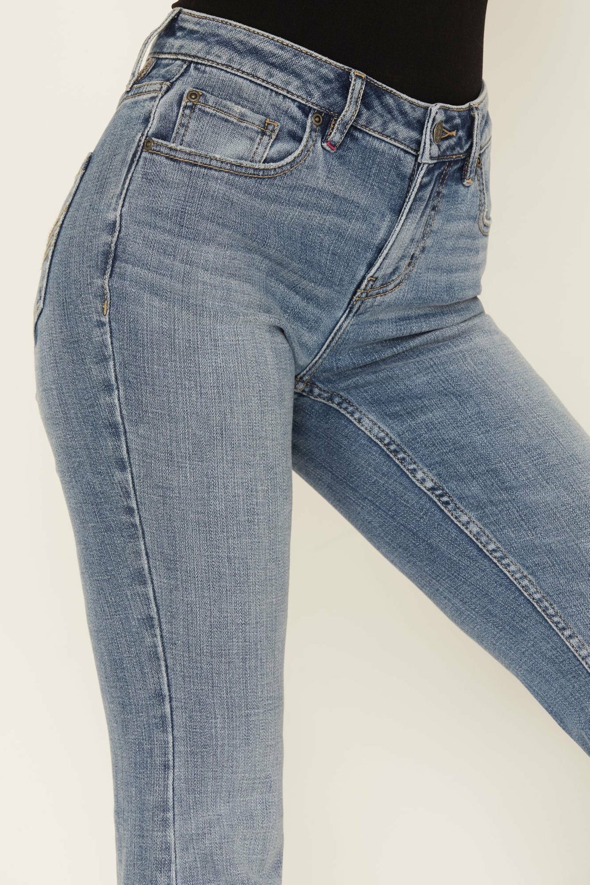 Idyllwind Women | Amalie Light Wash Rebel Mid Rise Bootcut Jeans