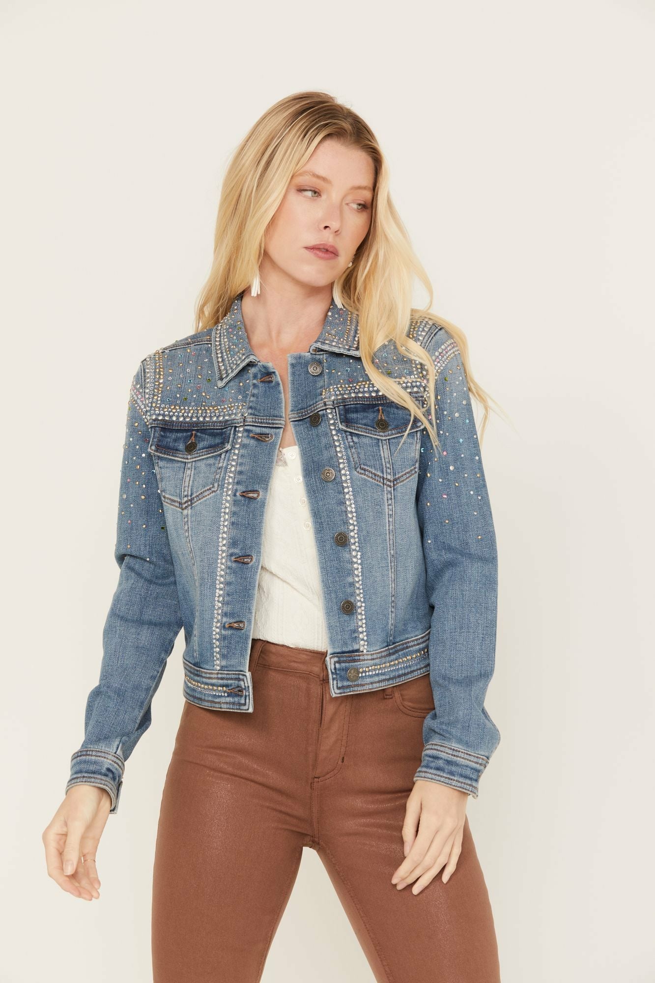 Idyllwind Women | Shiloh Drive Embellished Denim Trucker Jacket