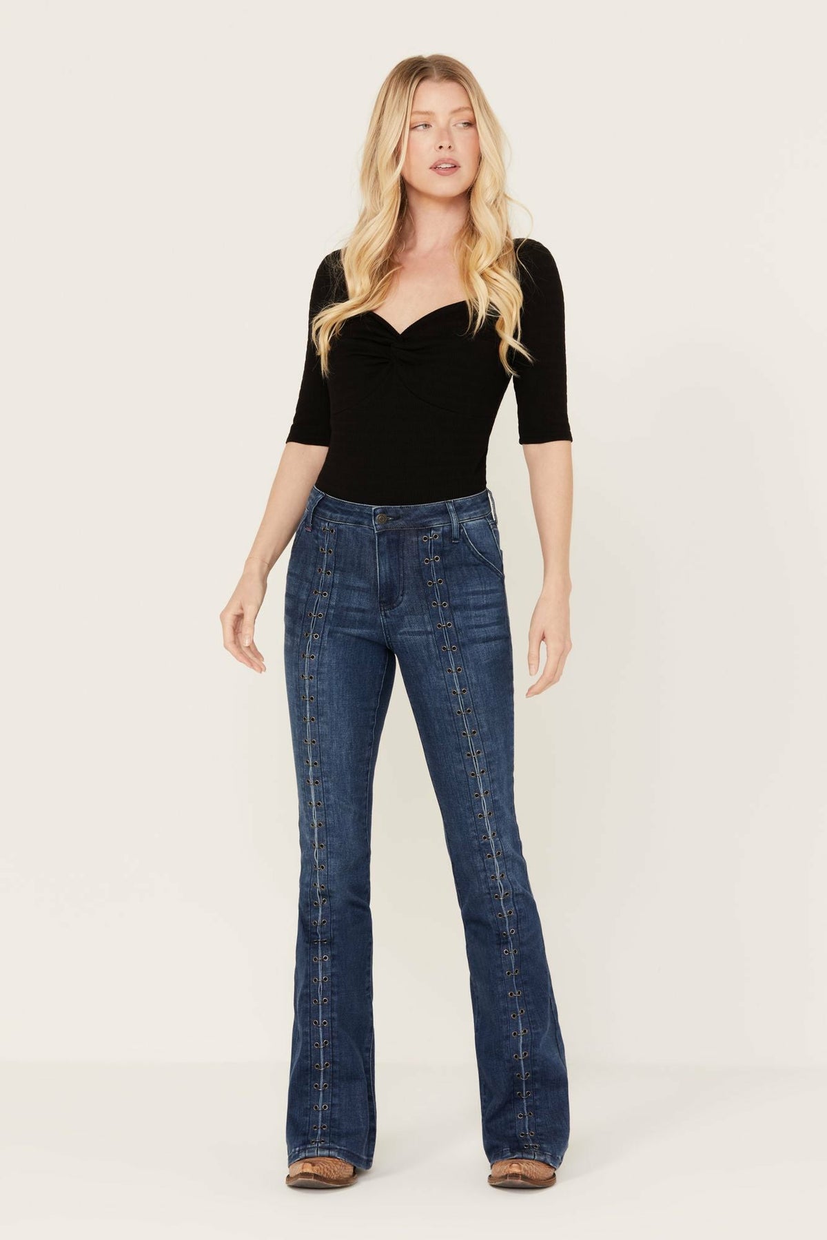 Idyllwind Women | Arena Avenue High Risin' Flare Jeans