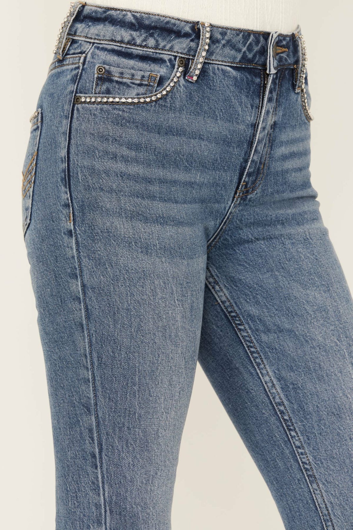 Idyllwind Women | Foxwood High Risin' Rhinestone Flare Jeans