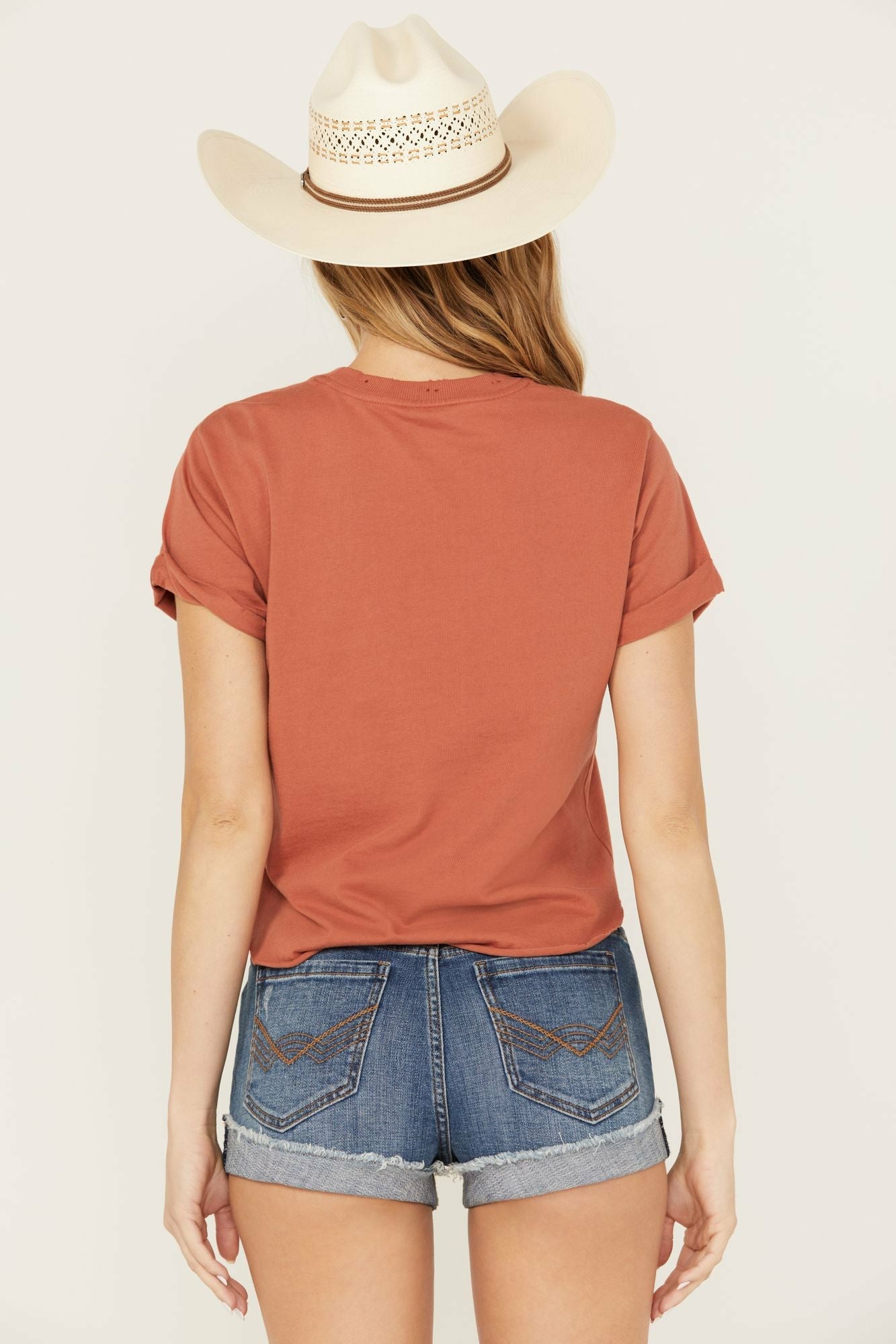 Idyllwind Women | Stop Trying To Please Everyone Short Sleeve Graphic Tee