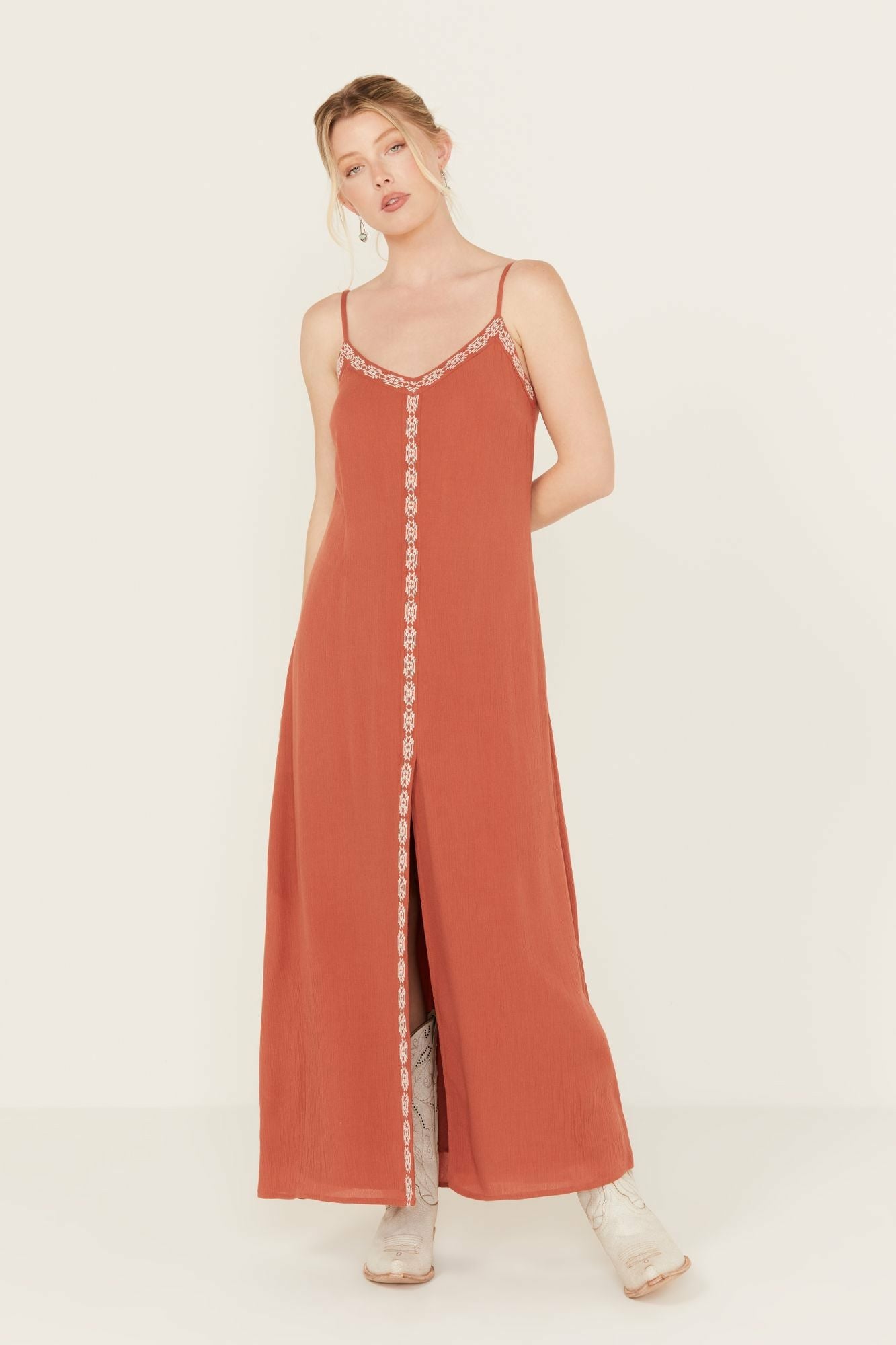 Idyllwind Women | Myrtle Embroidered Trim Maxi Dress