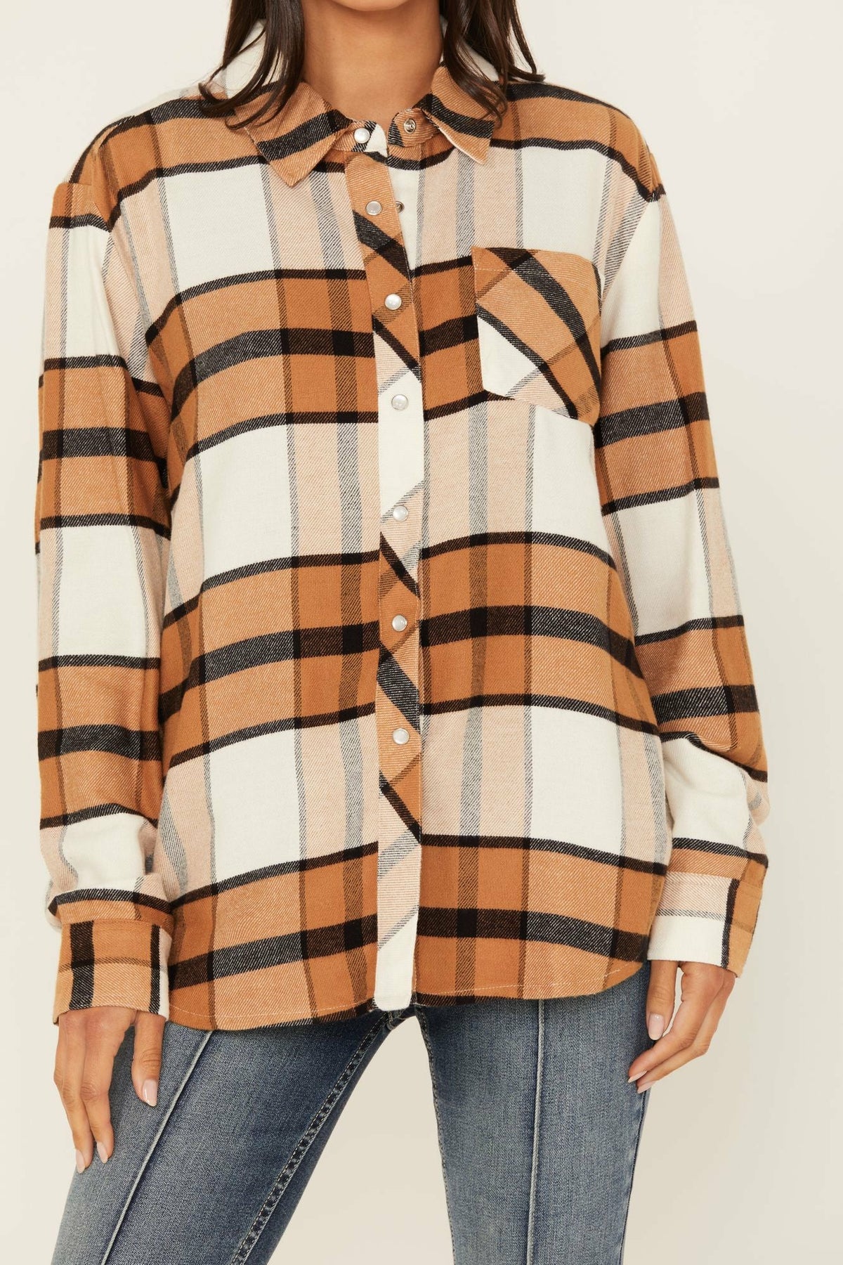 Idyllwind Women | Caroline Featherlight Plaid Print Pearl Snap Shirt