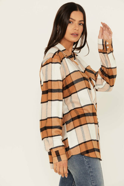 Idyllwind Women | Caroline Featherlight Plaid Print Pearl Snap Shirt