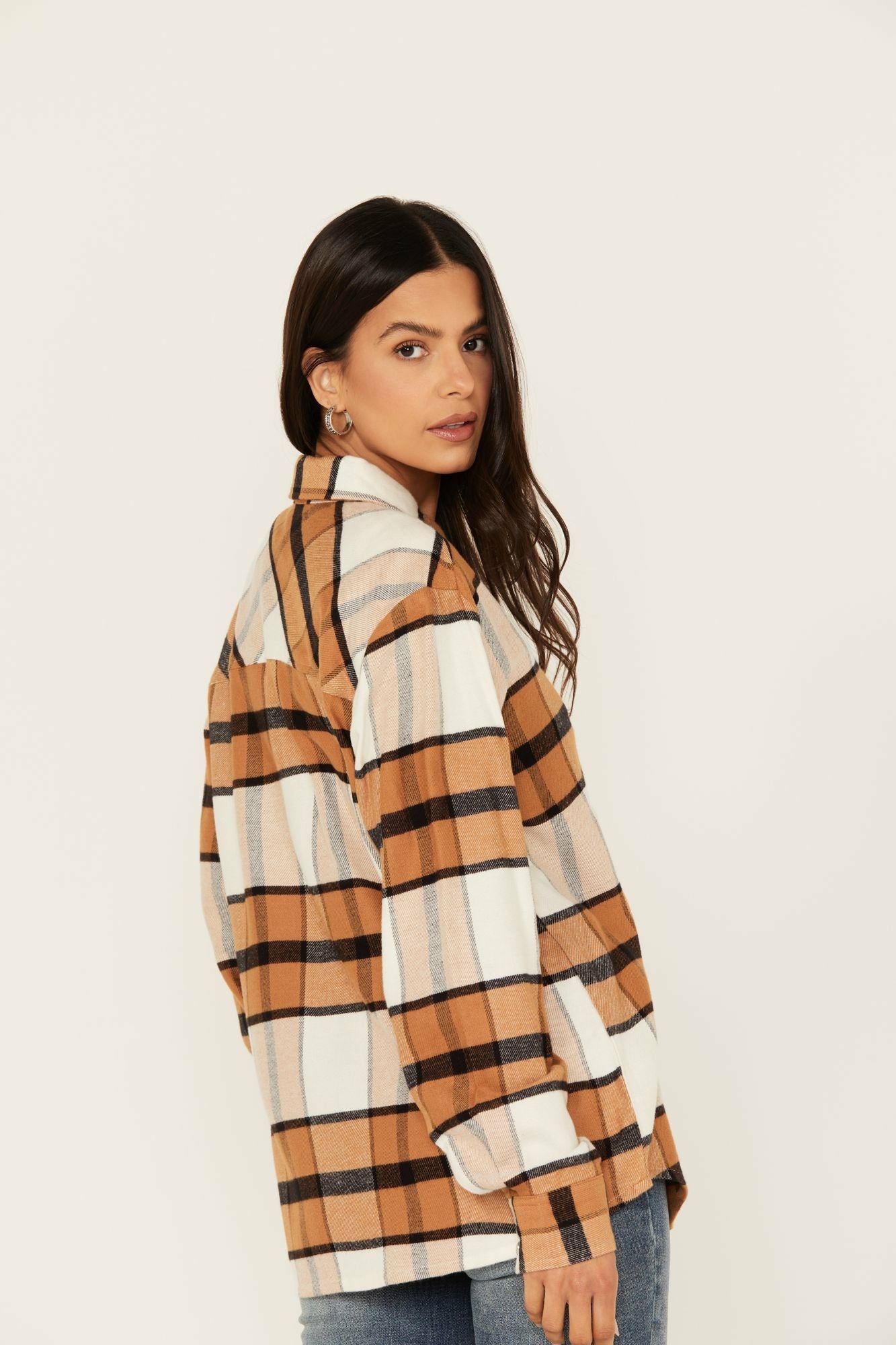 Idyllwind Women | Caroline Featherlight Plaid Print Pearl Snap Shirt