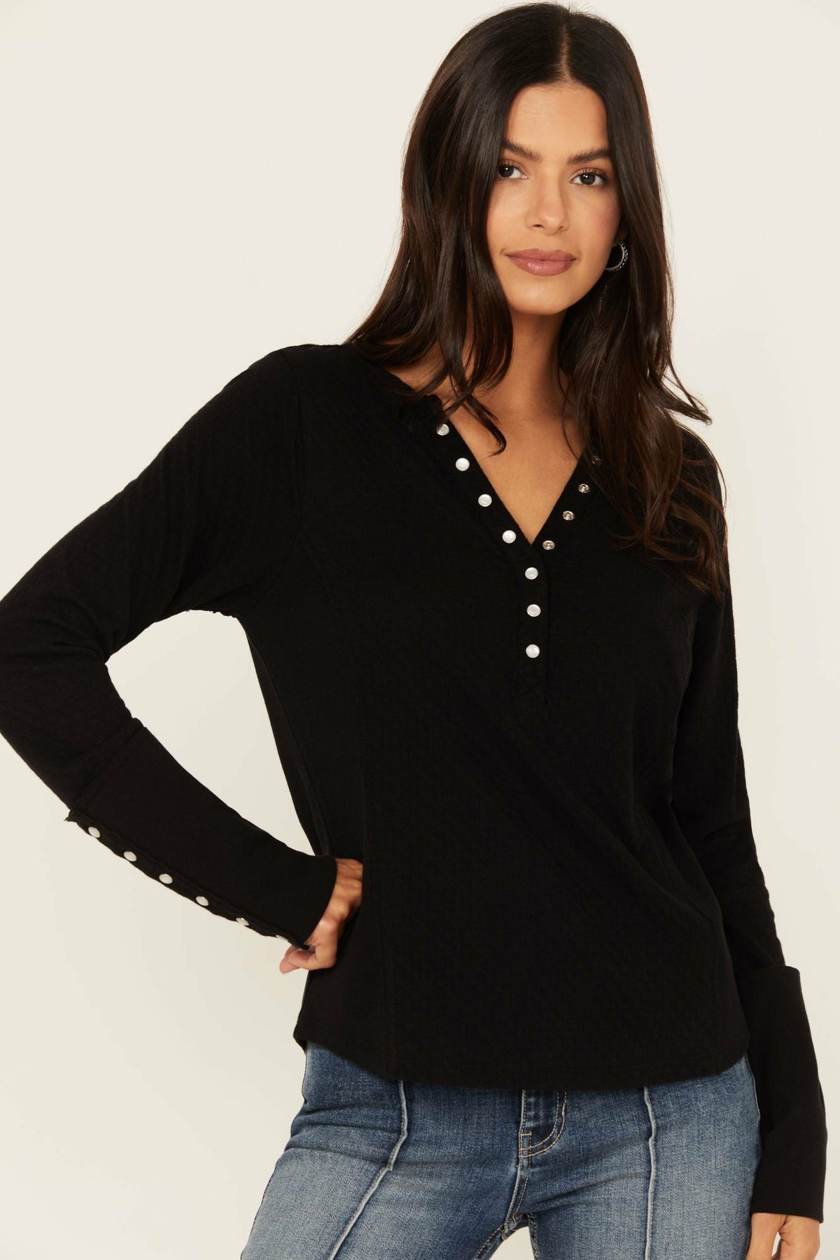 Idyllwind Women | Pearl Knit Henley Shirt