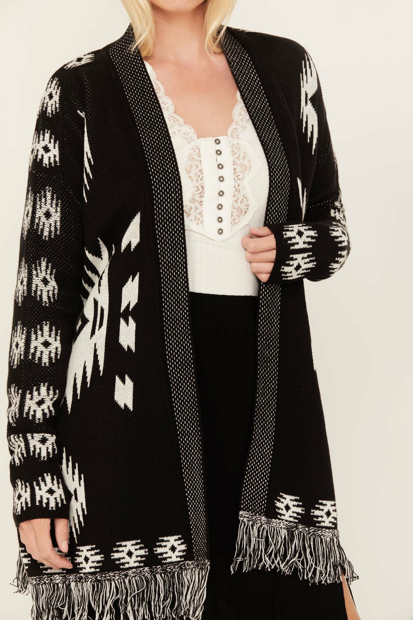 Idyllwind Women | Mamie Southwestern Print Cardigan