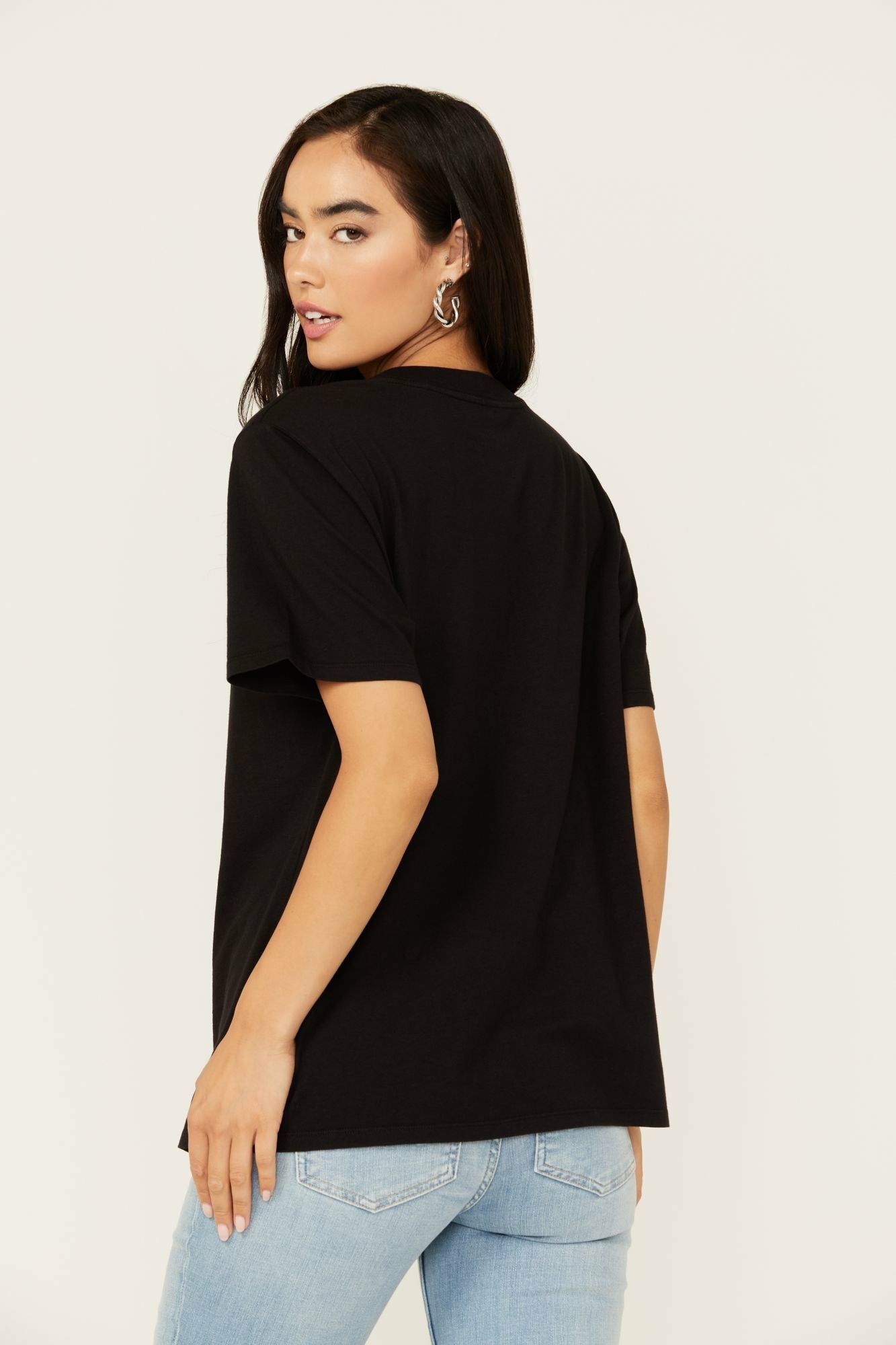 Idyllwind Women | Helen Country Music and Beer Short Sleeve Graphic Tee
