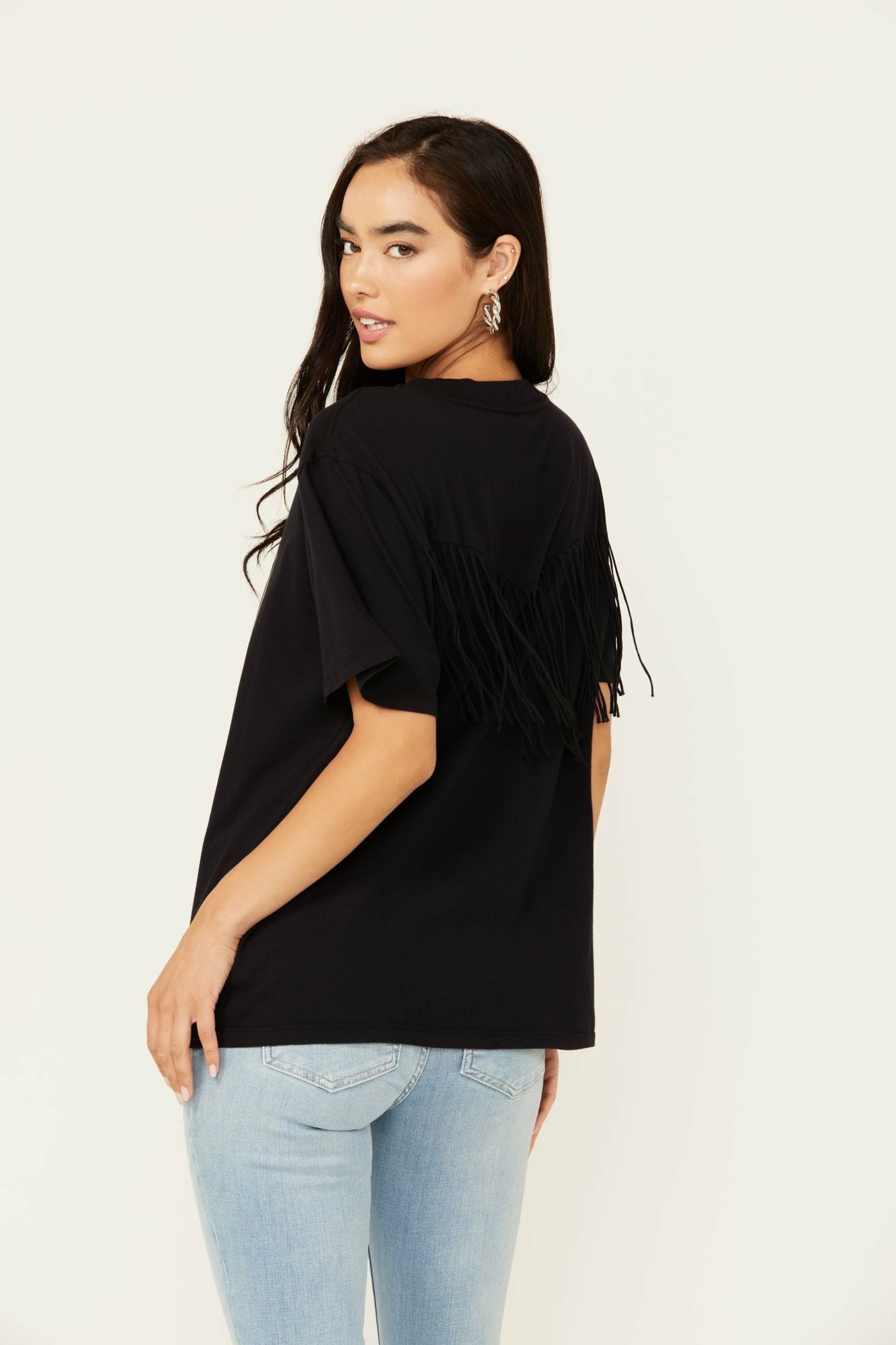 Idyllwind Women | Outlaw Livin' Short Sleeve Graphic Tee