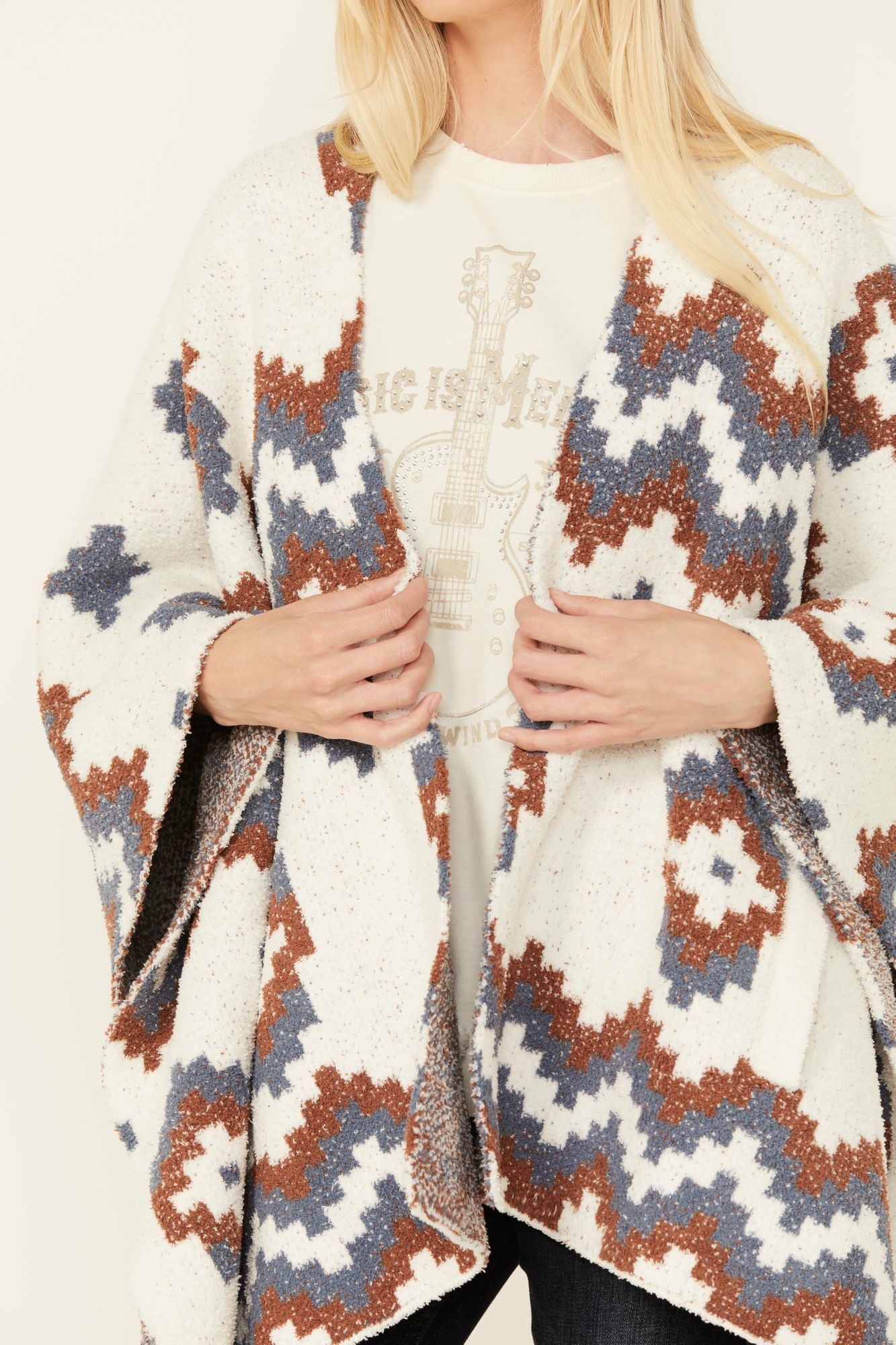 Idyllwind Women | Hays Elm Cozy Shawl