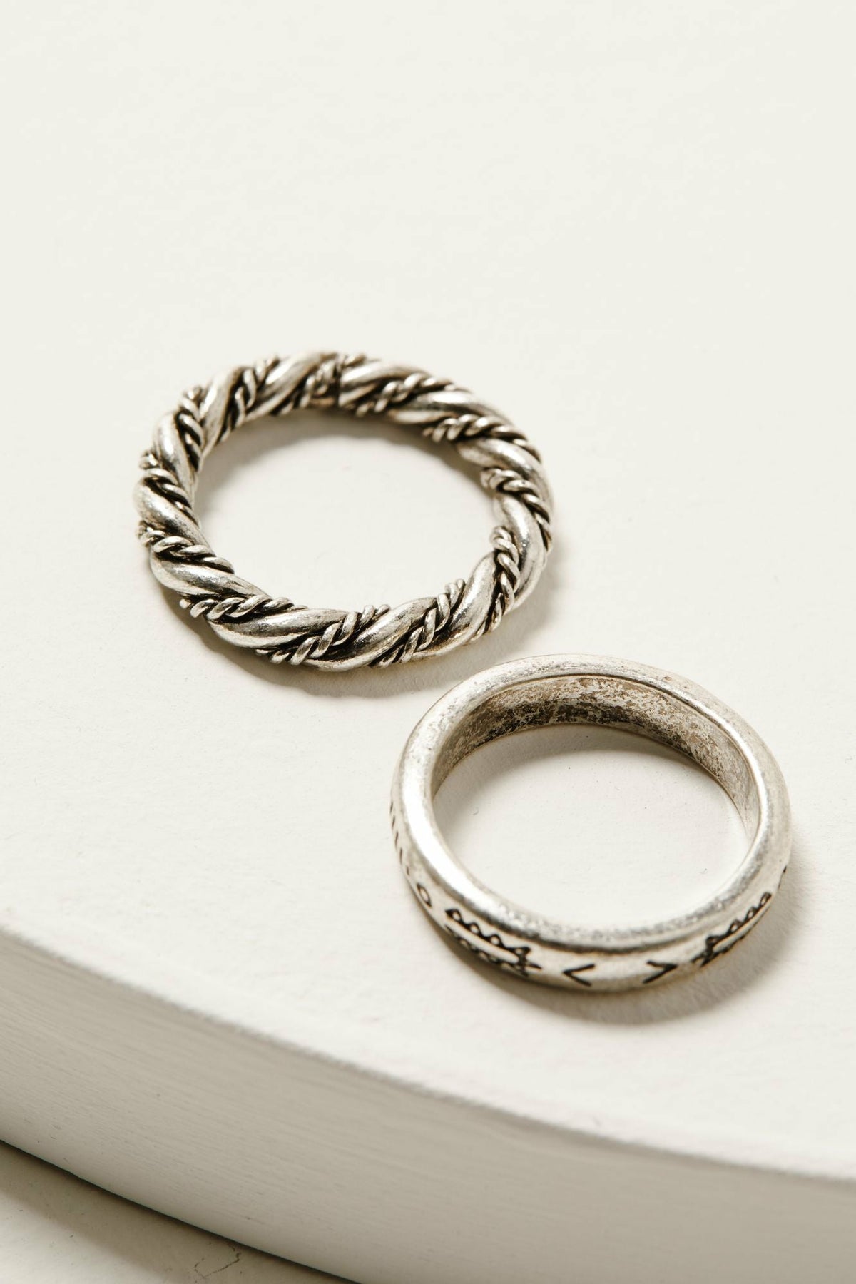 Idyllwind Women | Clarion Antique Silver Ring Set - 5 Piece