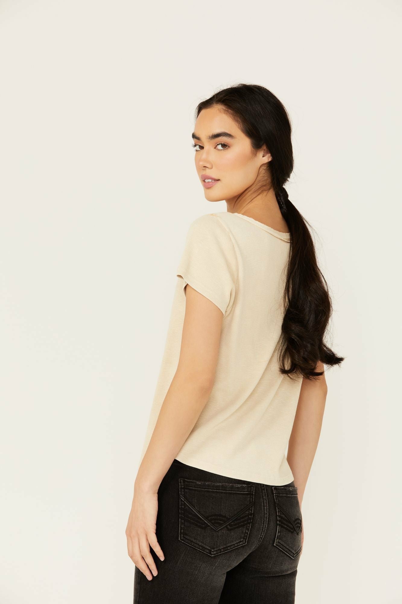 Idyllwind Women | Vaughn Henley Short Sleeve Shirt
