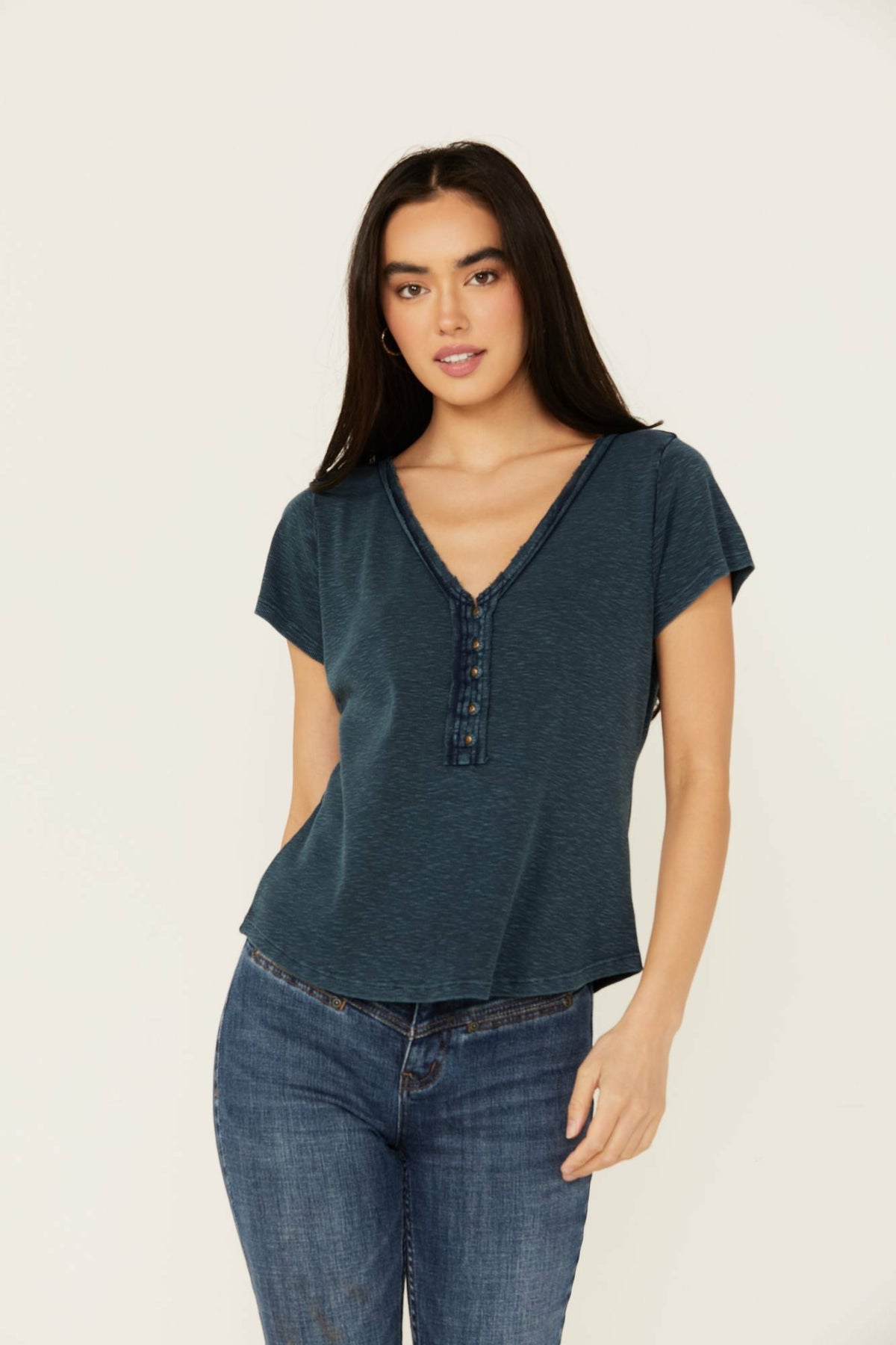 Idyllwind Women | Vaughn Henley Short Sleeve Shirt