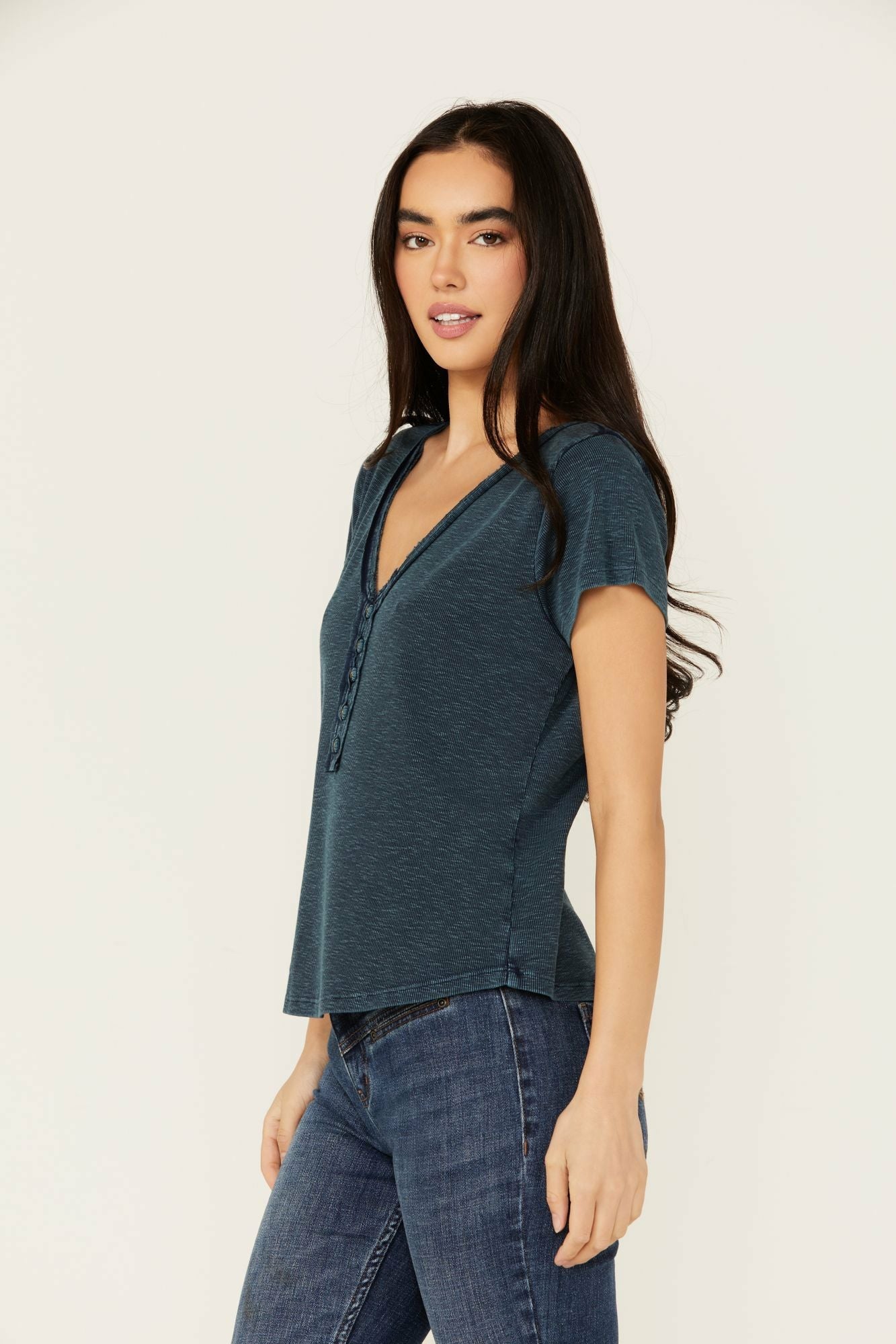 Idyllwind Women | Vaughn Henley Short Sleeve Shirt