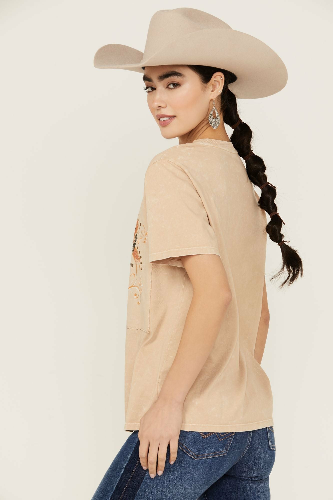 Idyllwind Women | Max Headstrong Short Sleeve Graphic Tee