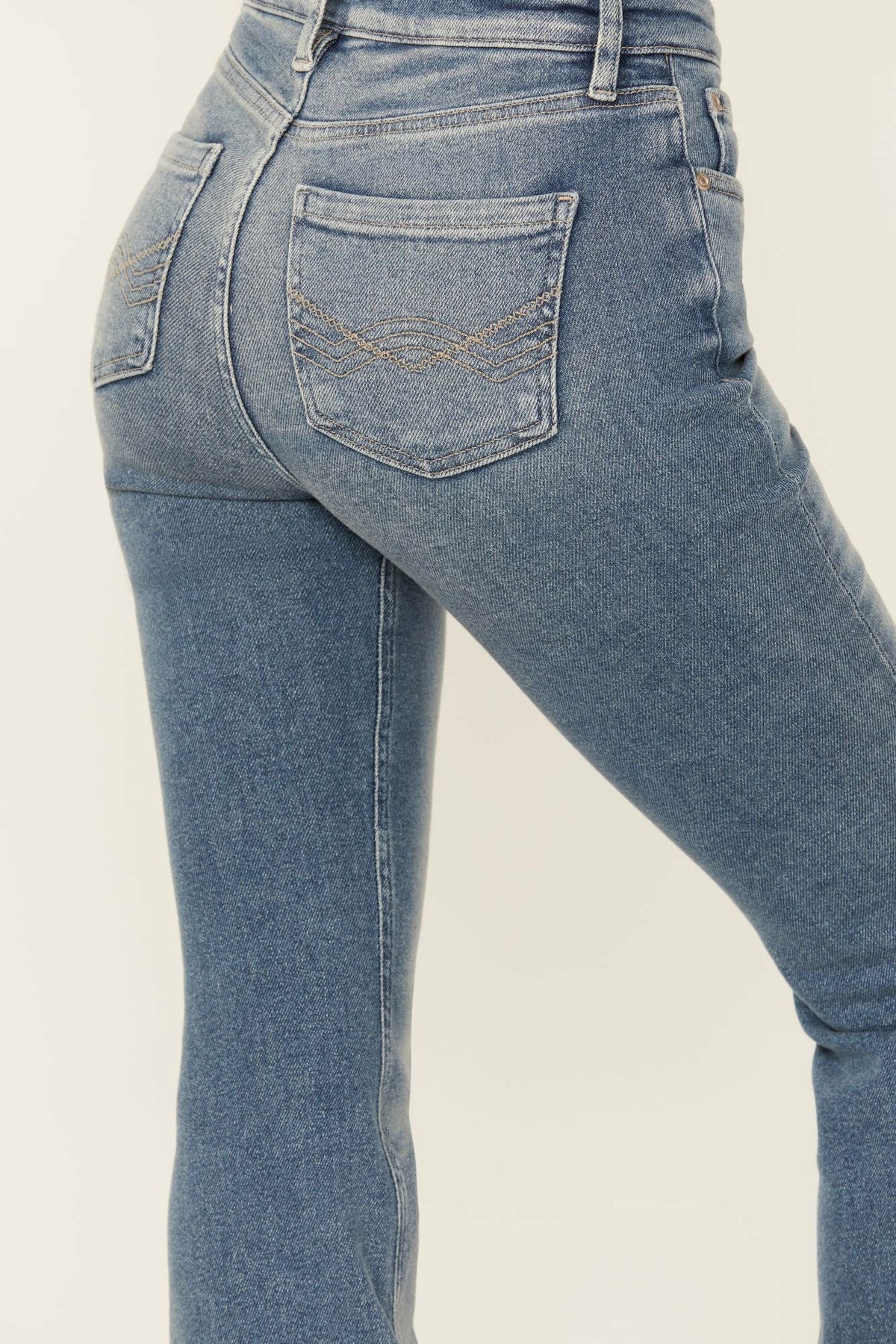 Idyllwind Women | Barnwell Medium Wash High Rise Flare Stretch Denim Jeans