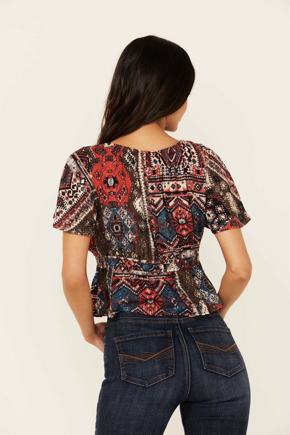 Idyllwind Women | Stirrup Print Short Sleeve Cropped Shirt