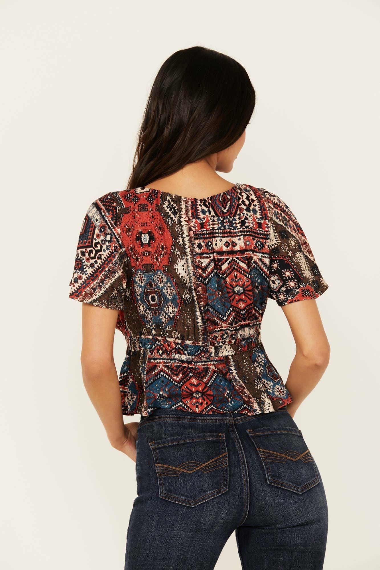 Idyllwind Women | Stirrup Print Short Sleeve Cropped Shirt