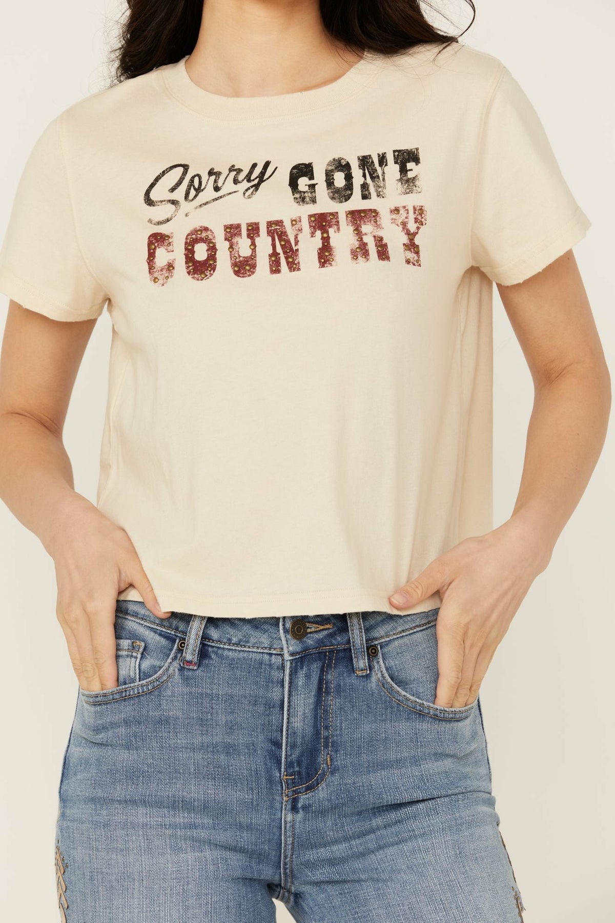 Idyllwind Women | Sorry Gone Country Short Sleeve Cropped Graphic Tee