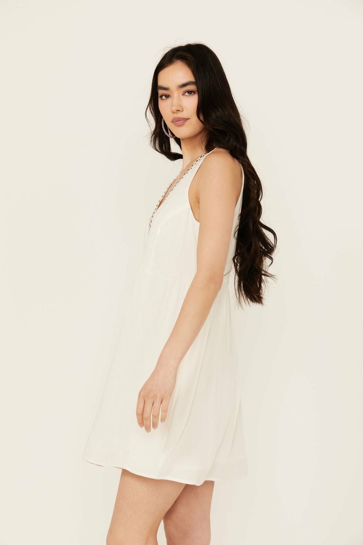 Idyllwind Women | Winfrey Criss Cross Front Embellished Dress