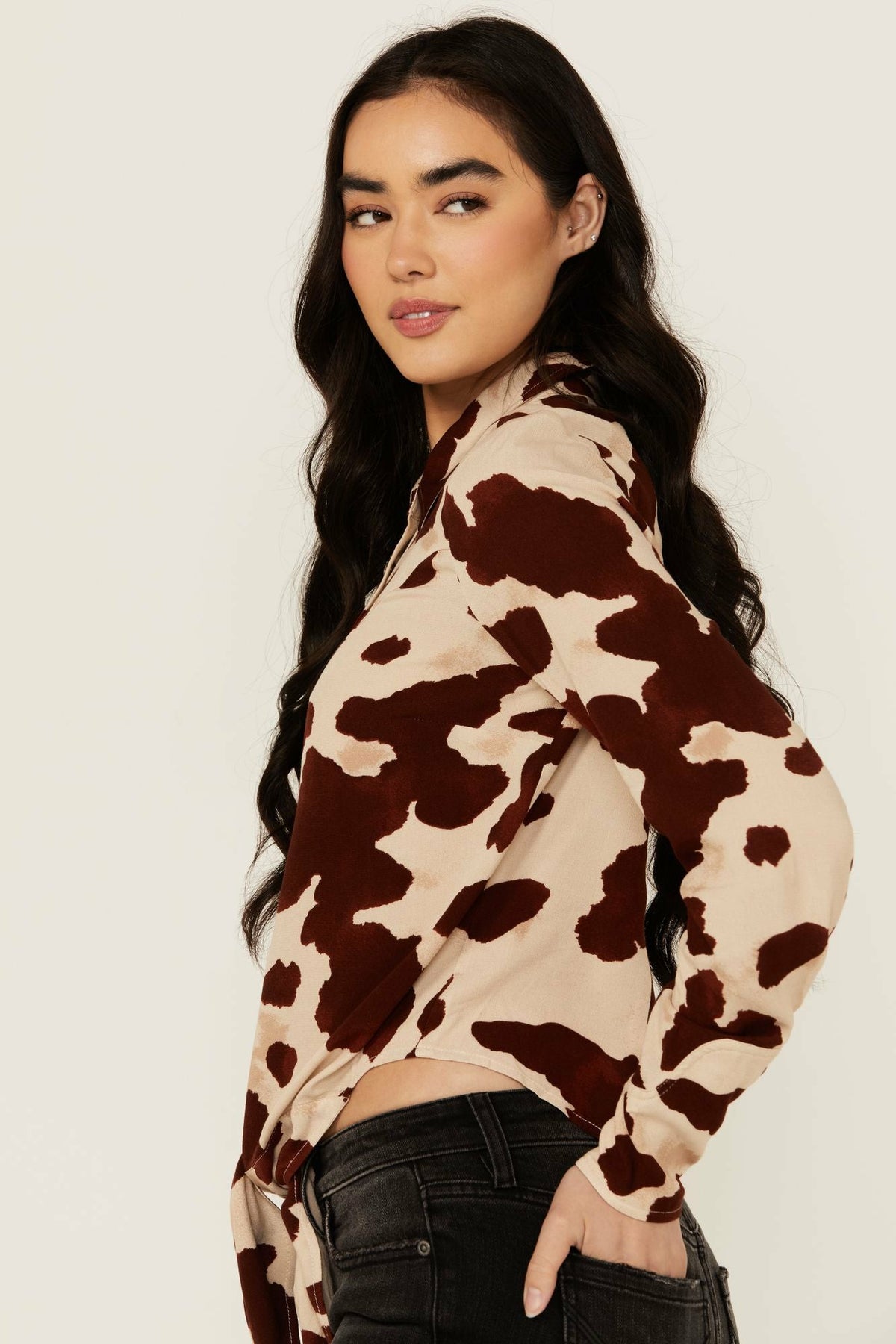 Idyllwind Women | Jeny Cow Print Long Sleeve Snap Tie-Front Western Shirt