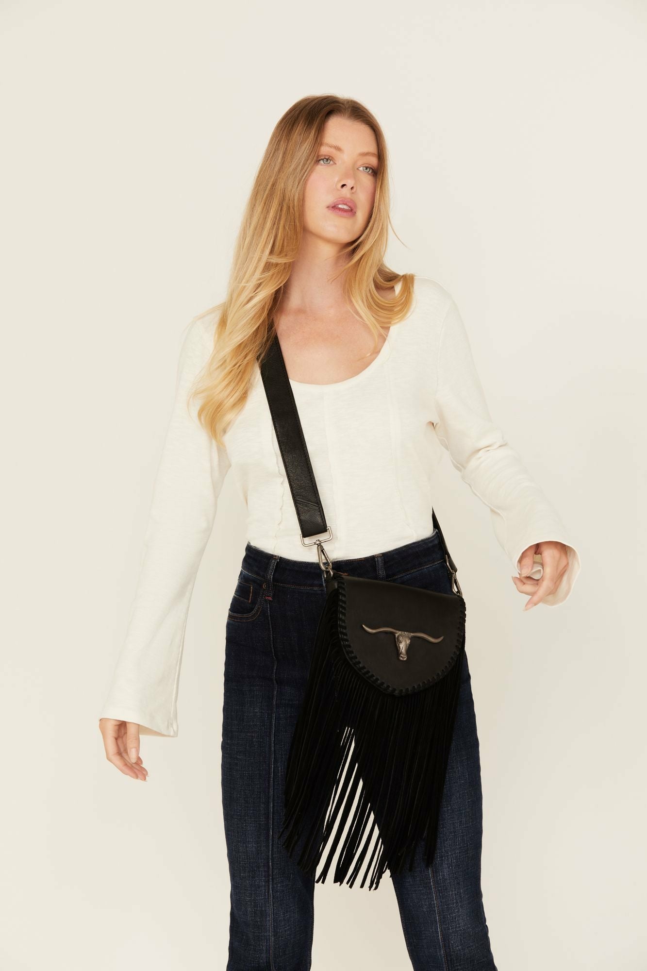 Idyllwind Women | Esperanza Longhorn Leather Fringe Crossbody Bag