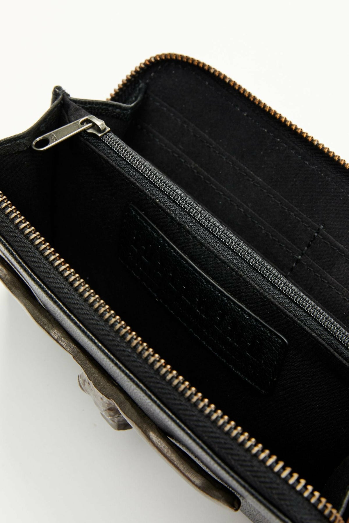 Idyllwind Women | Esperanza Longhorn Wristlet Wallet