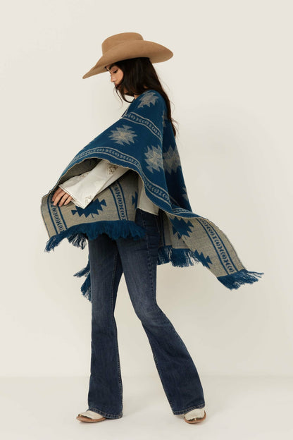Idyllwind Women | Fesslers Reversible Shawl